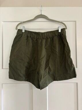 Madwell Olive Green Women's Linen Casual Shorts